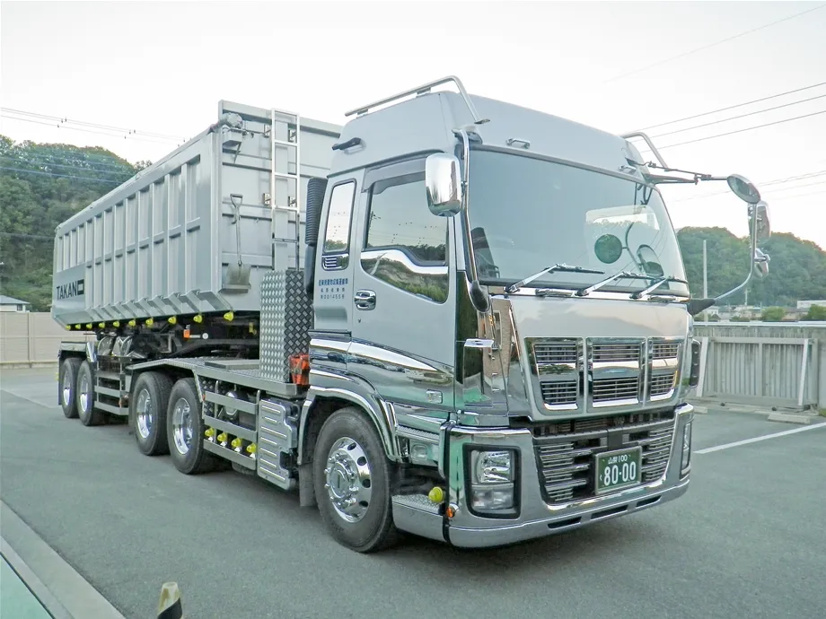 ダンプセミトレーラー